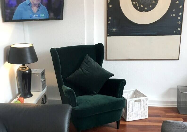 اتاق استاندارد, Lilis Kleines