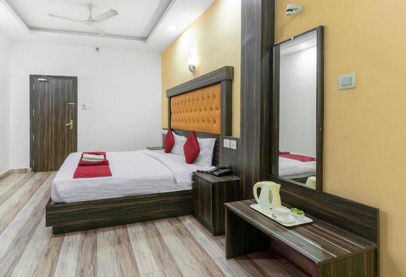 Quarto Estandar sem Ar Condicionado, Kochi Crown