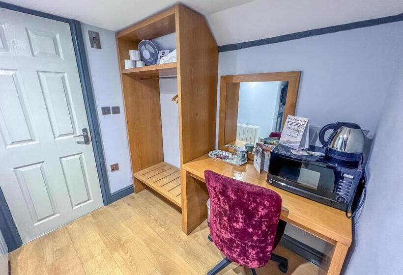 Номер Стандарт Индивидуальный, Twenty Hotel And Bar