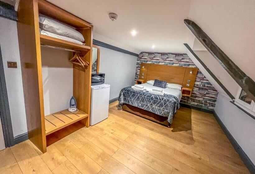 Номер Стандарт, Twenty Hotel And Bar