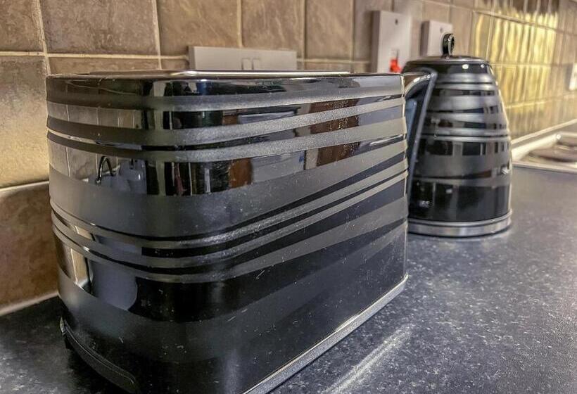 Номер Стандарт Совместная Ванная, Twenty Hotel And Bar