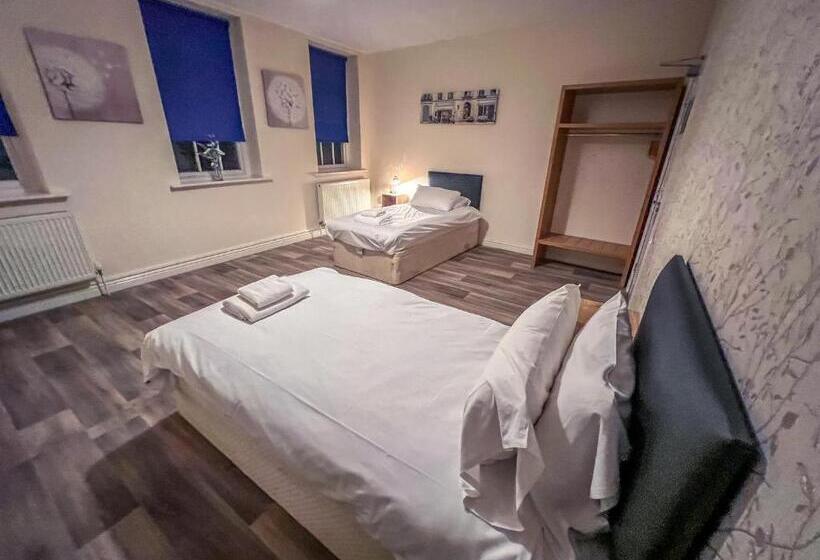 Номер Стандарт Совместная Ванная, Twenty Hotel And Bar