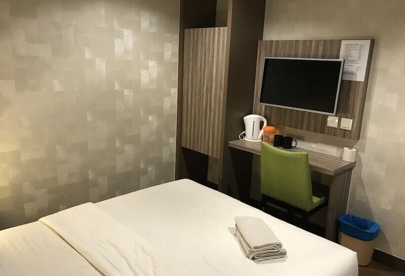 Pokój Standard, Victory