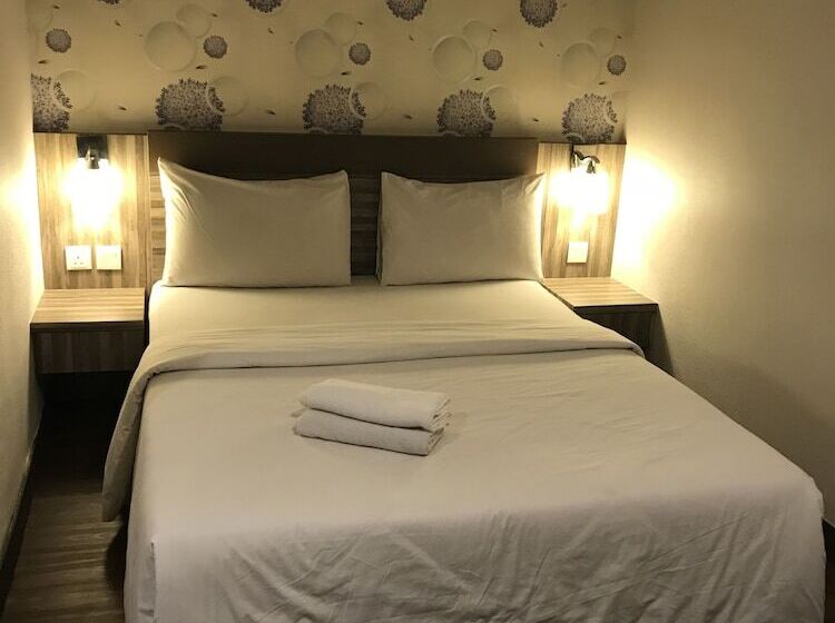 Pokój Deluxe, Victory