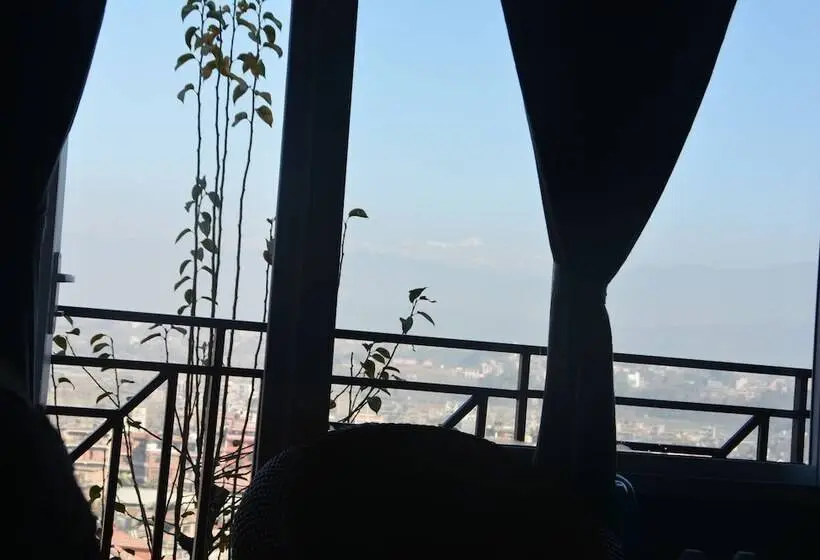 اتاق استاندارد یک نفره, Cafe Beyond And Guest House