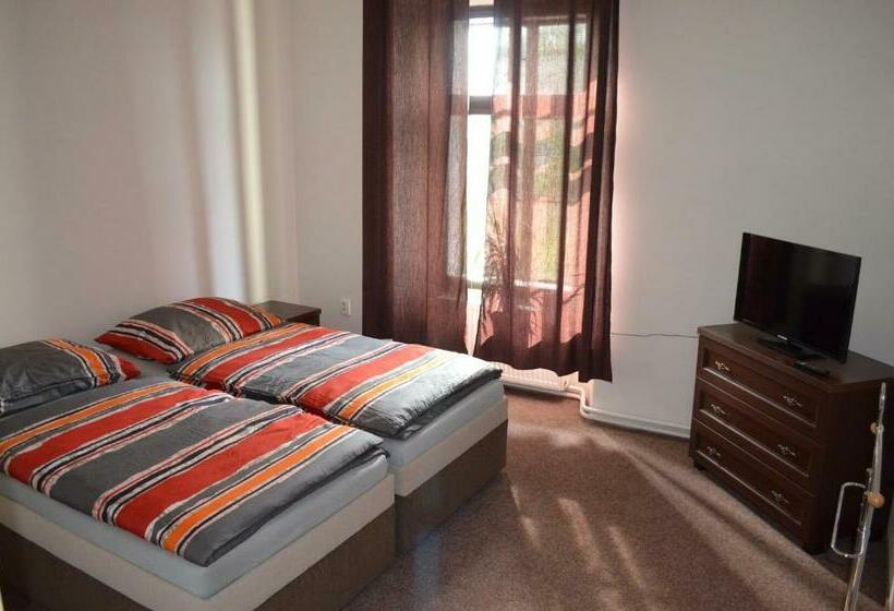 Cameră Standard, Stará Pošta