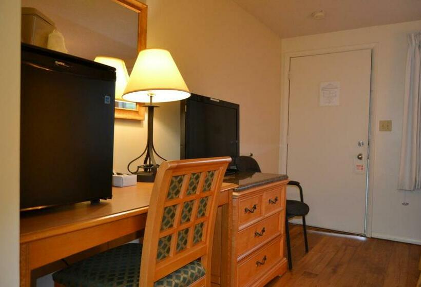 חדר סטנדרט, The Ship Motel