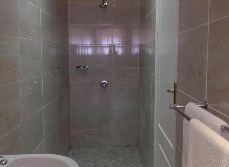 اتاق لوکس, Vinolux Guest House