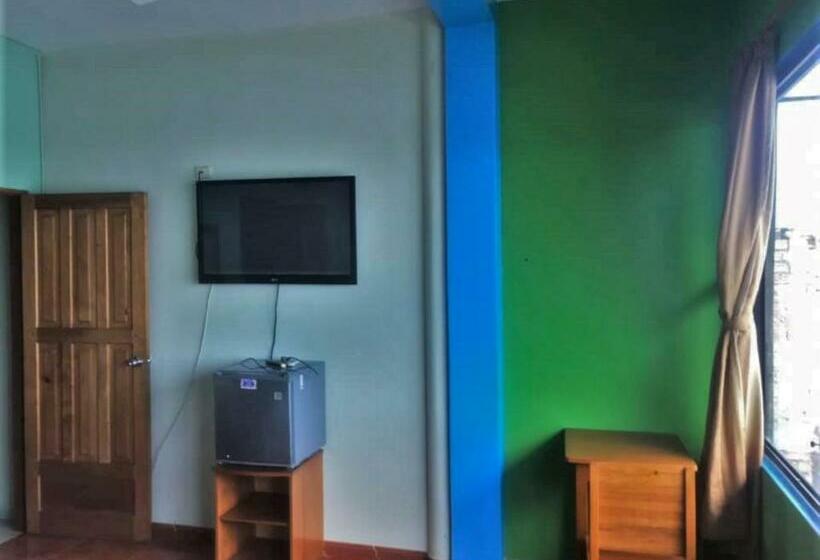 חדר סטנדרט, Amazon Dream Hostel With Ac And Starlink