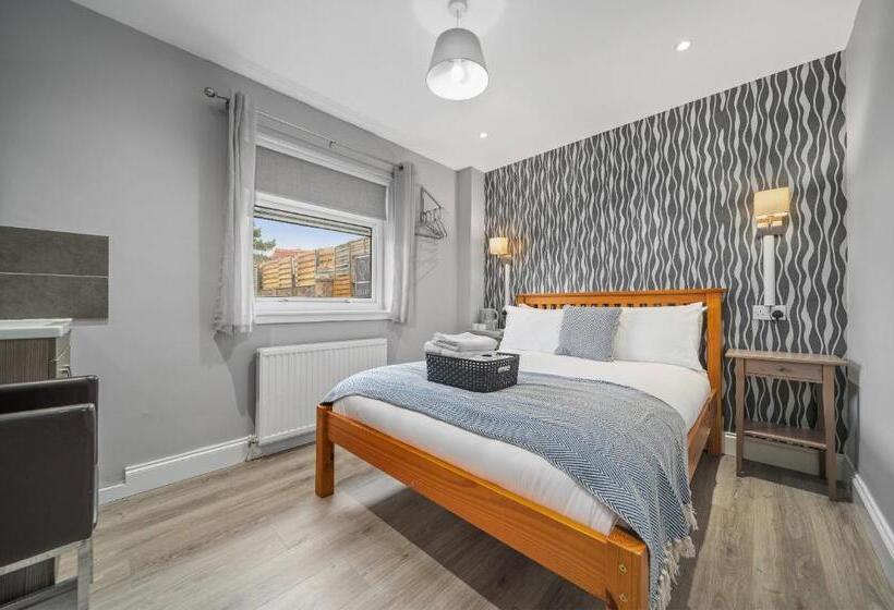 اتاق استاندارد با سرویس بهداشتی مشترک, Queensferry Guest House