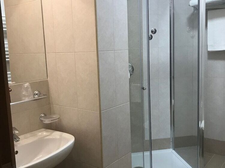 스탠다드 트리플 룸, Domus Grand