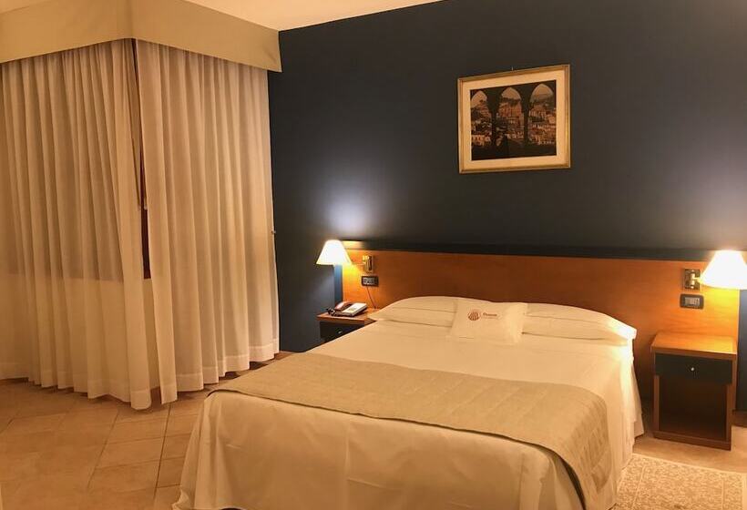 Номер Стандарт Трехместный, Domus Grand