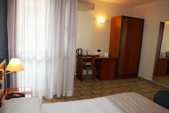 수피리어 룸, Domus Grand