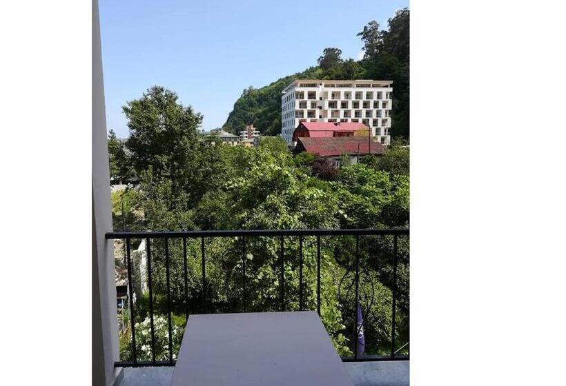 Triple Room Sea View, Kvariati Beach Guesthouse Levaniko