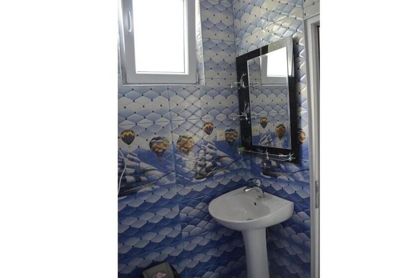 اتاق سه نفره دلوکس با چشمانداز دریا, Kvariati Beach Guesthouse Levaniko