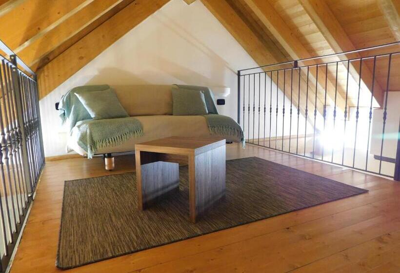 디럭스 주니어 스위트, Nicomat Rooms