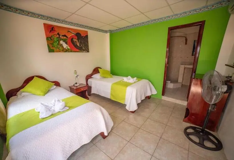 اتاق اکونومی, Hostal Gladismar