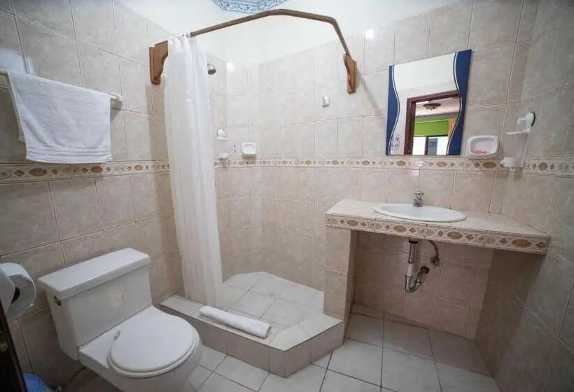 اتاق اکونومی, Hostal Gladismar