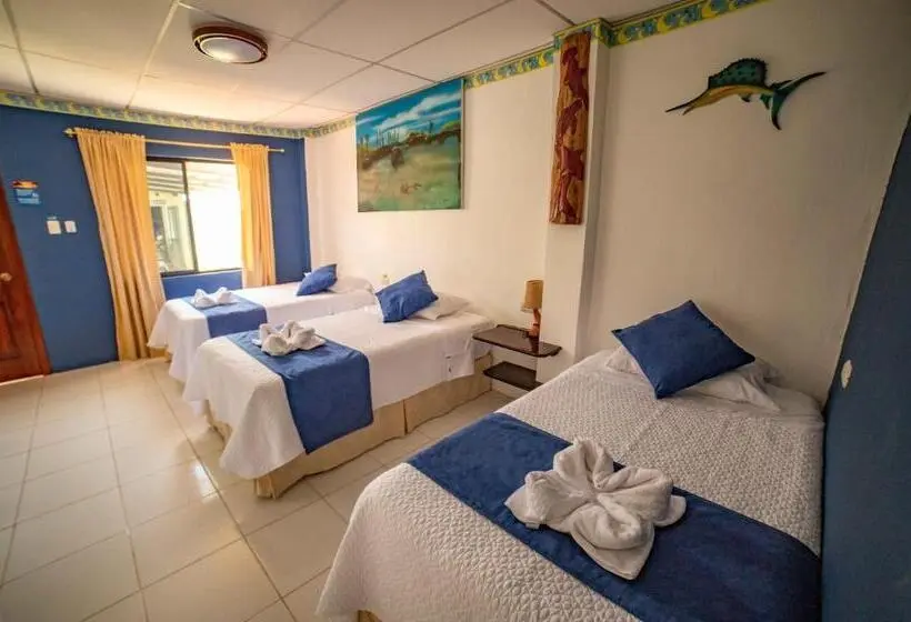 اتاق استاندارد سه نفره, Hostal Gladismar