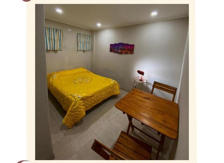 غرفة قياسية, Un Rincón En Las Sierras