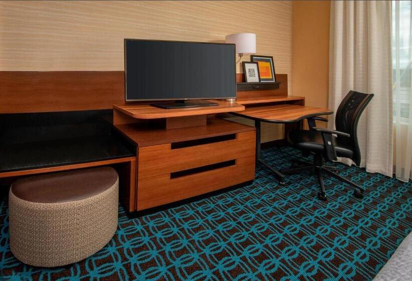 장애인을 위한 킹사이즈 침대 스탠다드 룸, Fairfield Inn & Suites By Marriott Harrisburg International Airport