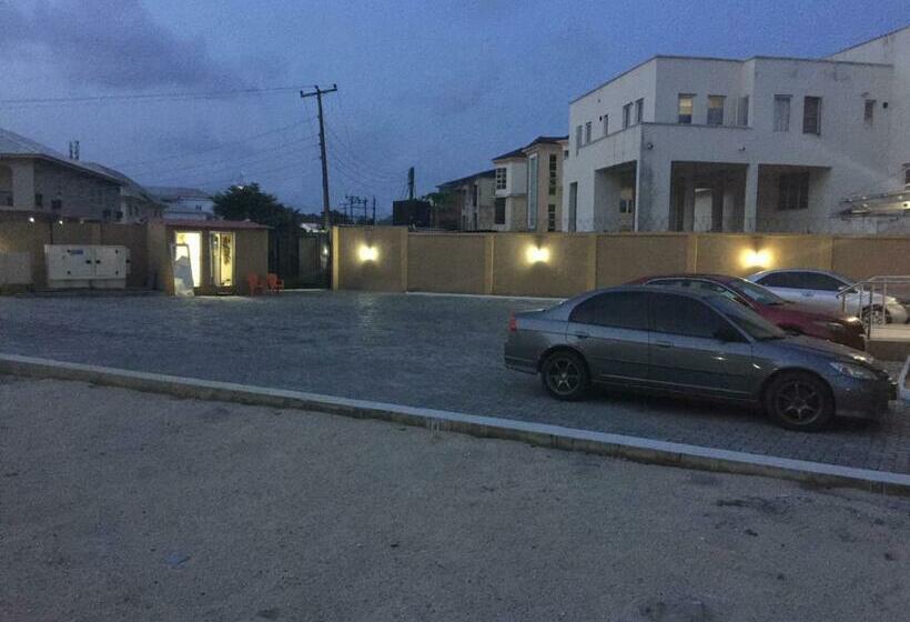 آپارتمان 1 خوابه, Nigus House