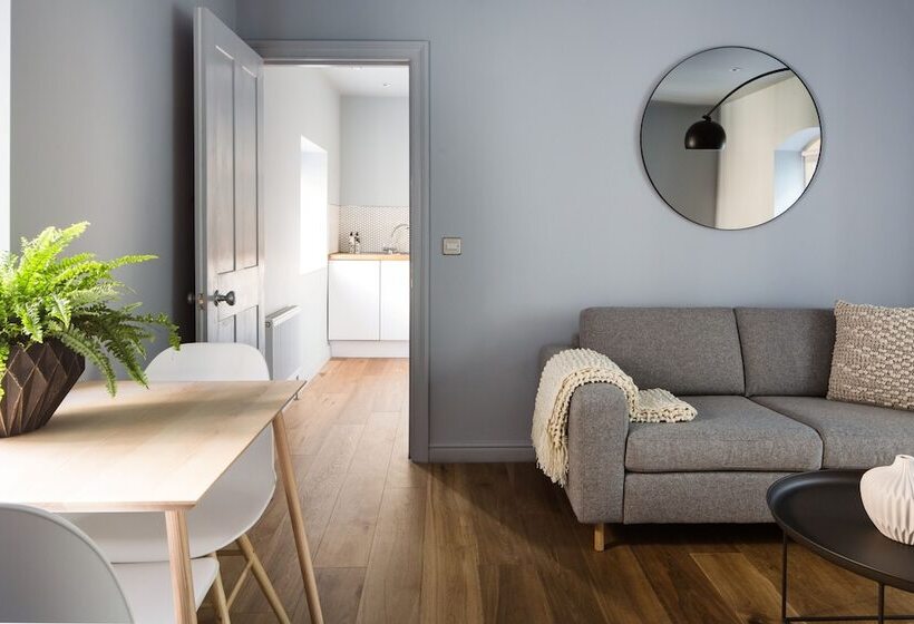 Апартаменты Superior 1 Спальня, Hiding Space   St Catherine S Hospital