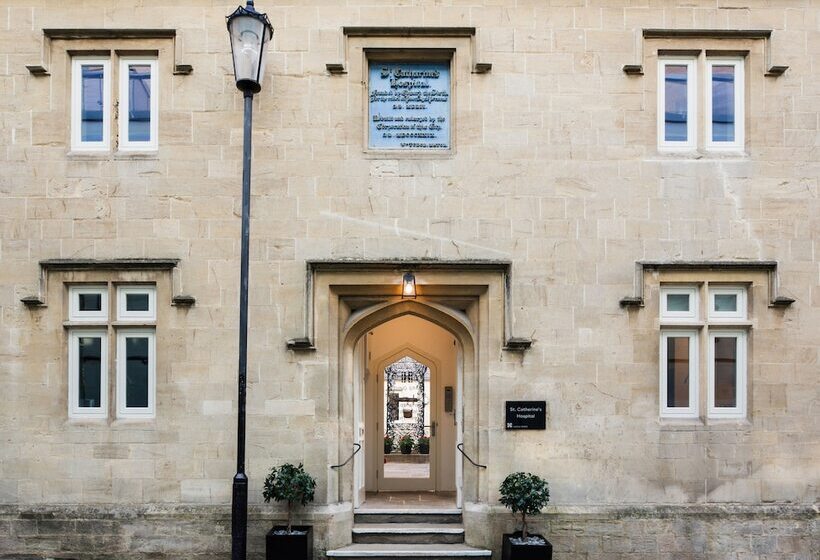 Апартаменты Deluxe 1 Спальня, Hiding Space   St Catherine S Hospital