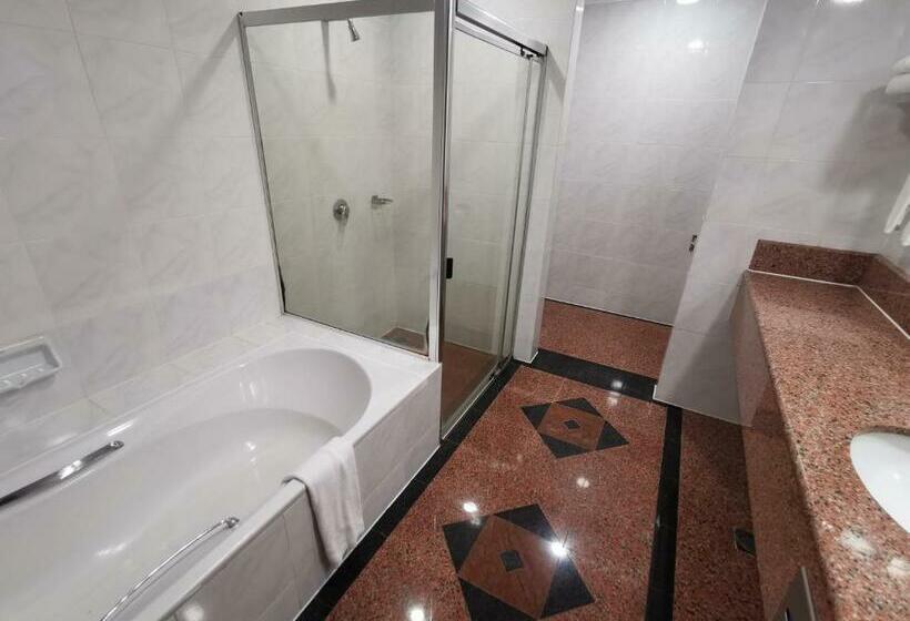 סוויטת ג'וניור, Classic Hotel Muar