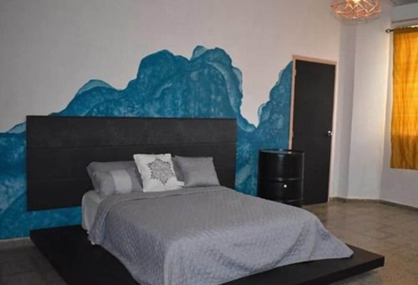 اتاق لوکس, Hostal Sole