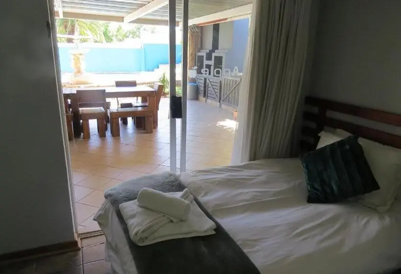 اتاق لوکس خانوادگی, Orchard Guesthouse