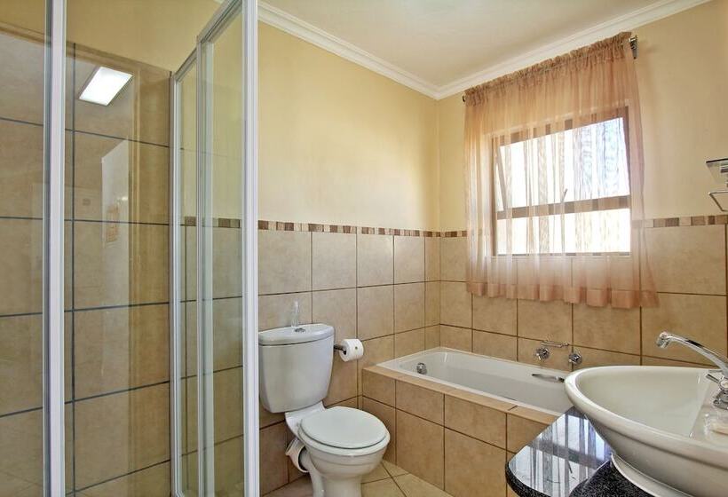 Апартаменты 2 Спальни, Uvongo River Resort