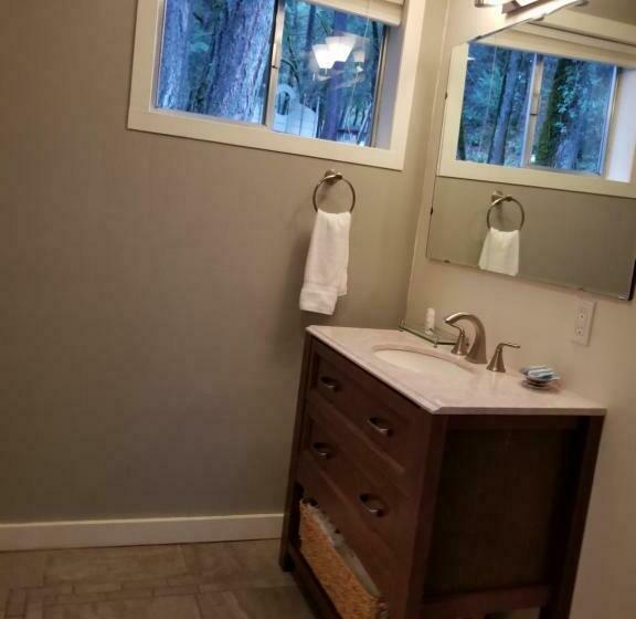 スイート, China Creek Cottages