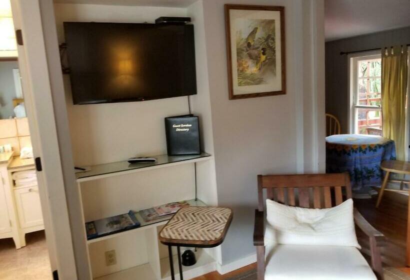 キングサイドベッドのスタンダードワンルーム, China Creek Cottages