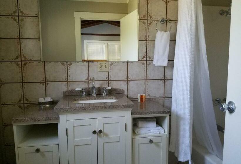 キングサイドベッドのスタンダードワンルーム, China Creek Cottages