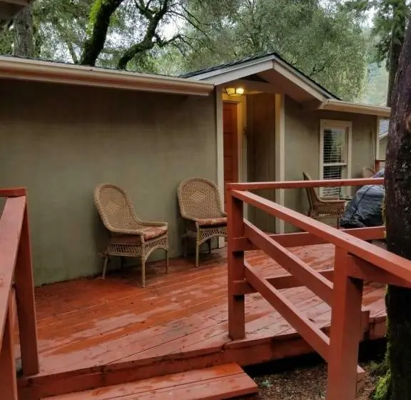 スタンダードルーム, China Creek Cottages