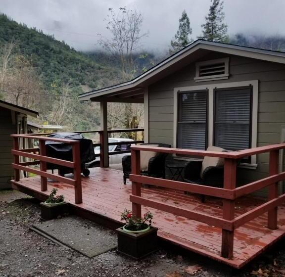 スタンダードルーム, China Creek Cottages