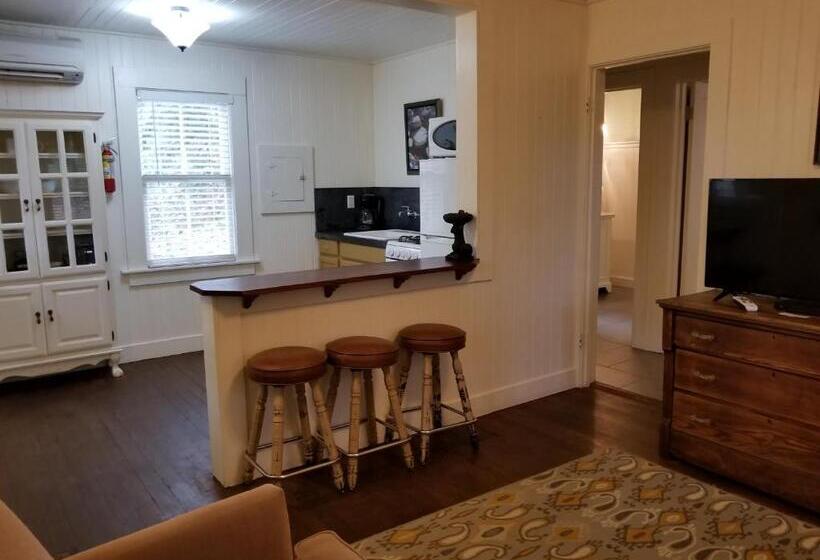 デラックススイート, China Creek Cottages