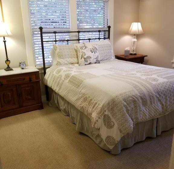 デラックススイート, China Creek Cottages