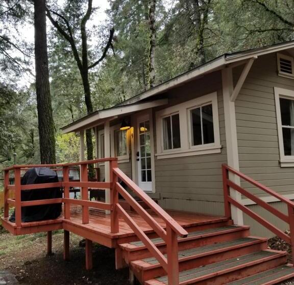 デラックススタジオ, China Creek Cottages