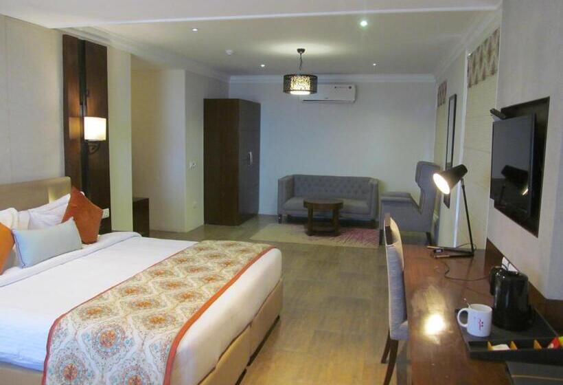 バルコニー付きスタンダードルーム, Regenta Resort & Spa Mashobra