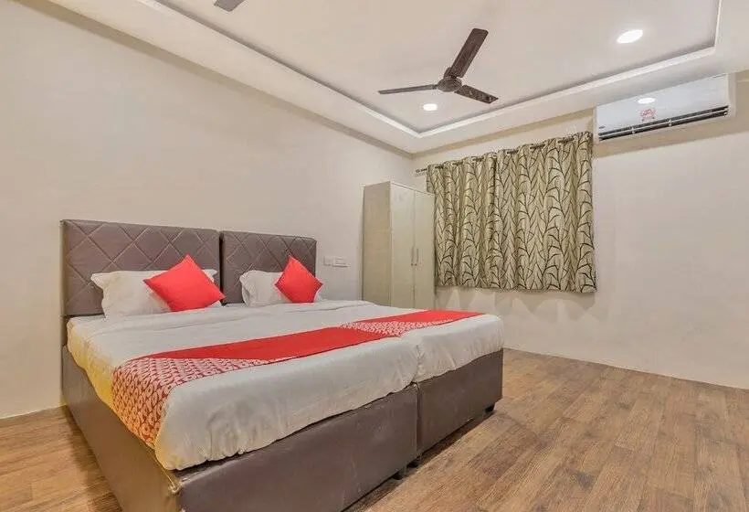 デラックスルーム, Ruby Grand Opp Apollo Hospital Kondapur