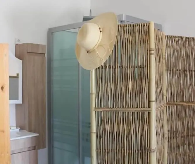 スタンダードルーム, La Villa D Isa