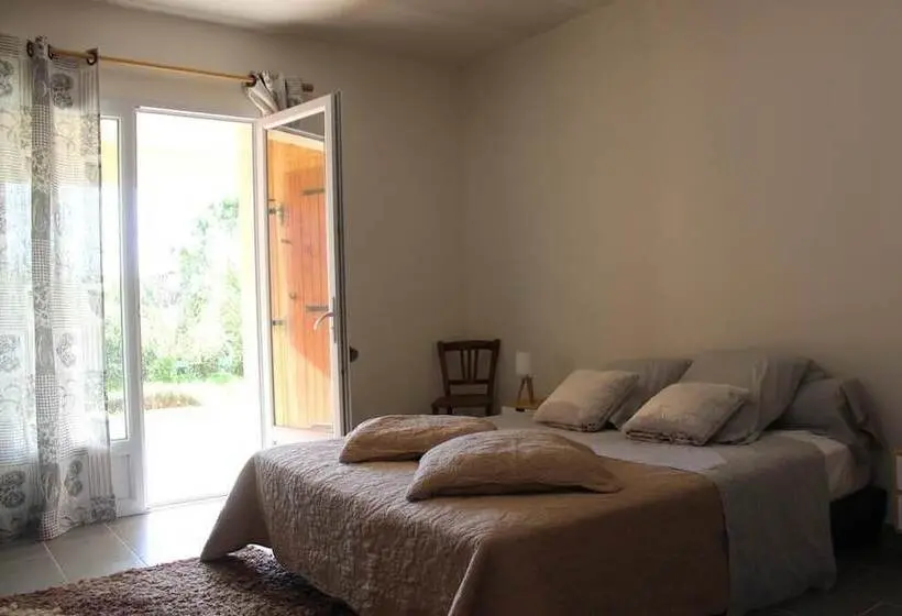 スタンダードルーム, La Villa D Isa