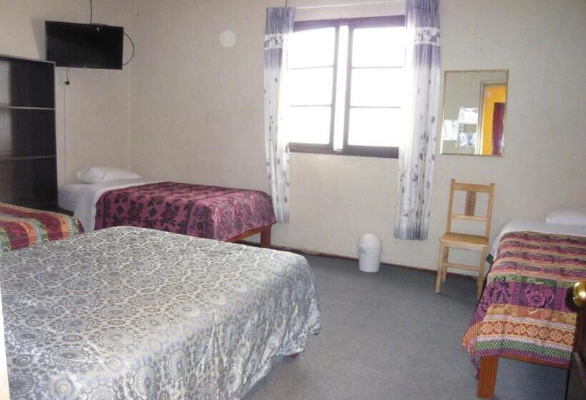 غرفة رباعية اقتصادية مع حمام مشترك, Hostel Fuentes