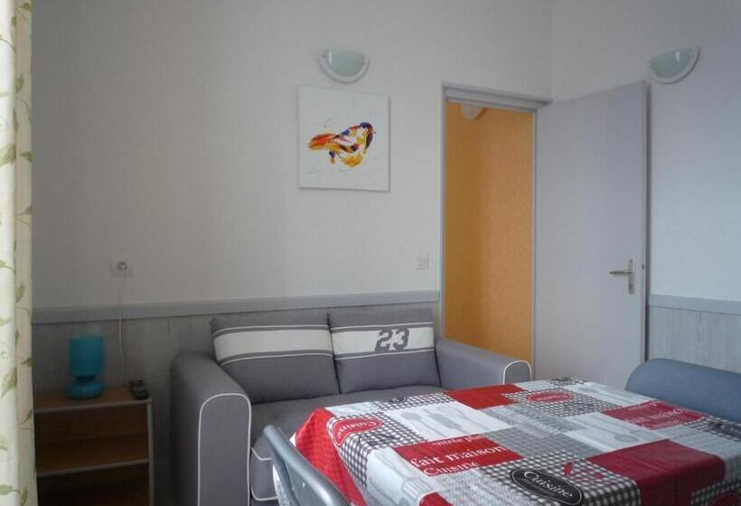 Студия Стандарт, Au Relais Du Parc De Millevaches