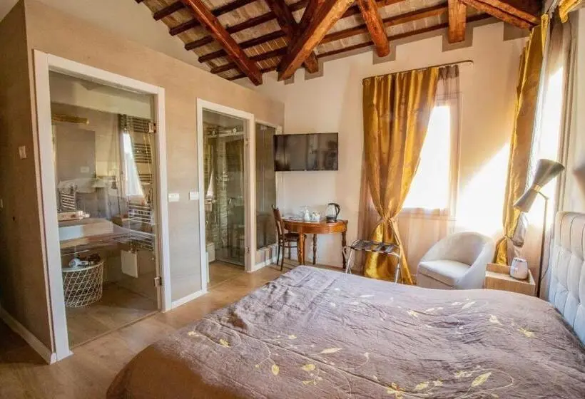 اتاق لوکس, A Casa Di V Ale