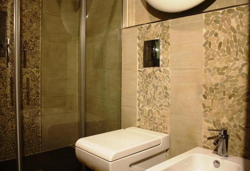 اتاق لوکس, A Casa Di V Ale