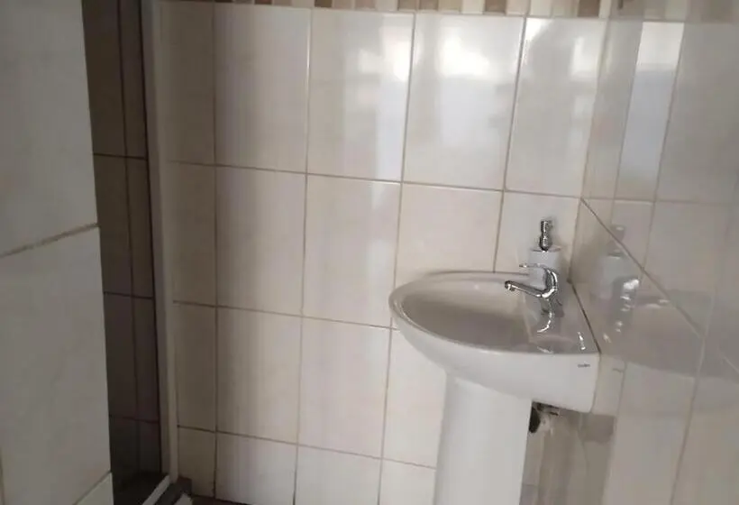 スタンダードルーム, Tokelo Guesthouse Emalahleni