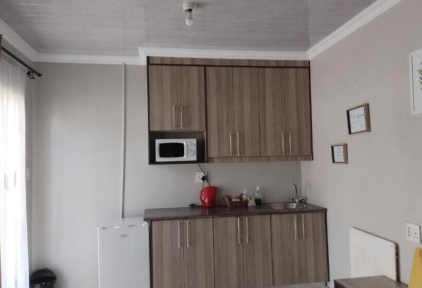 デラックスルーム, Tokelo Guesthouse Emalahleni